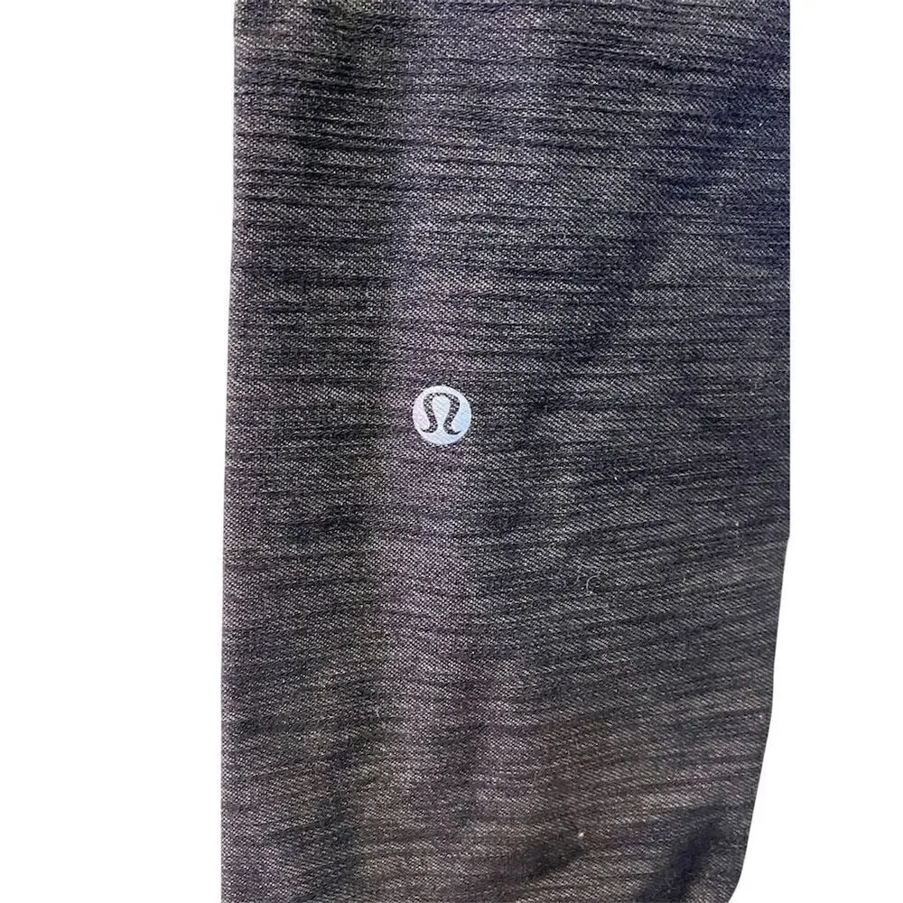 Lululemon Women's Aphrodite Crop Pants Black 8 Casual Cropped Gym Athleisure